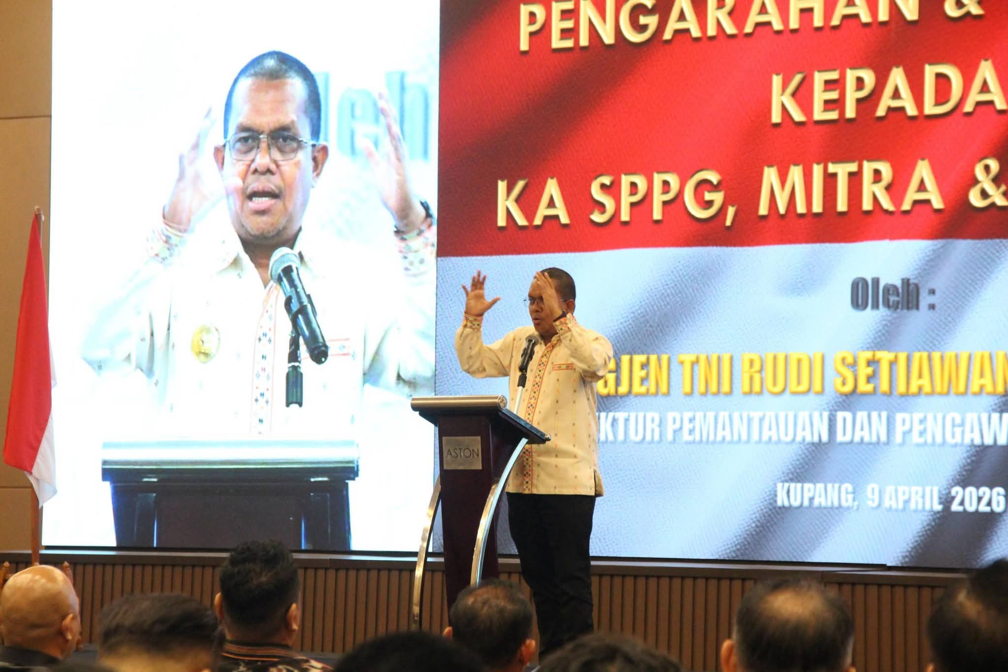 Evaluasi Program MBG, Gubernur Melki Laka Lena Beri Pengarahan kepada Korwil, Mitra dan Yayasan